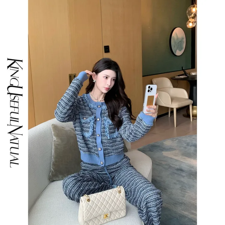 KUN【伦敦雨】冷调贵感 小香螺纹流苏织带上衣直筒裤秋冬针织套装