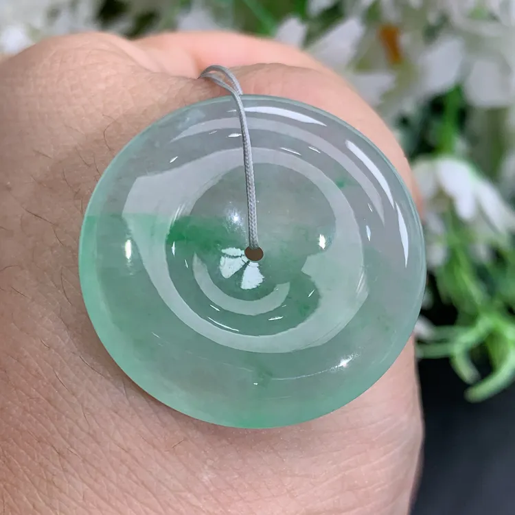 尺寸29.1×5.6缅甸天然翡翠A货冰种起胶飘阳绿平安扣吊坠