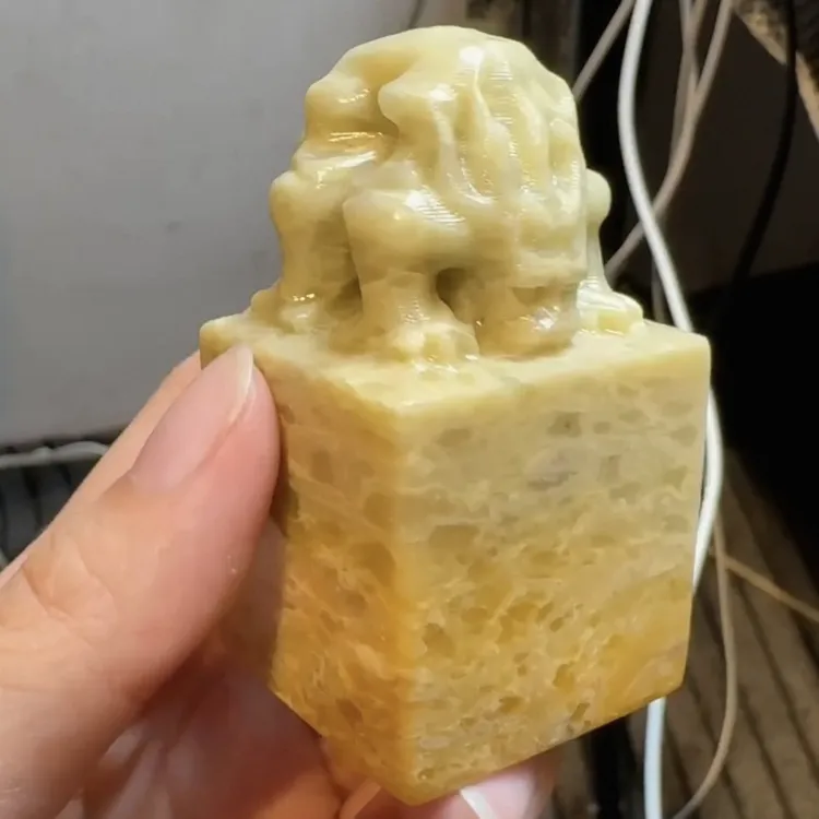 寿山花坑石/蒲牢兽。尺寸6-3.5-3.5厘米