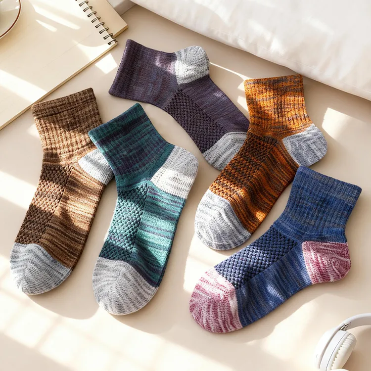 袜子男中筒袜纯色棉袜吸汗透气运动袜民族风个性潮袜秋冬季厚袜子