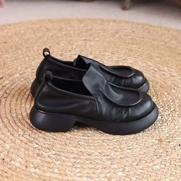 真皮软底妈妈鞋厚底中跟单鞋女2025春季新款复古中老年皮鞋cc