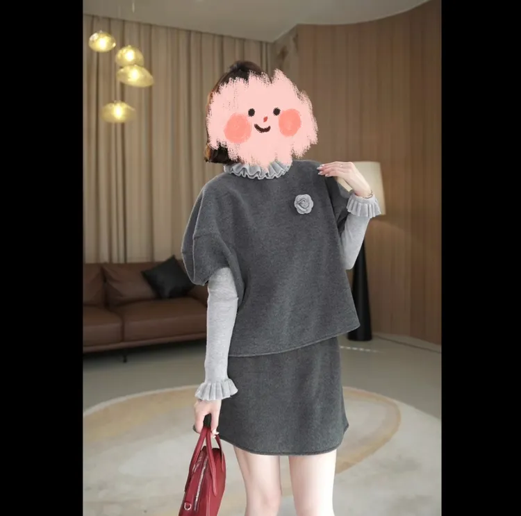 秋冬时尚气质设计款胸针花朵圆领短袖毛呢衣短裙两件套装 