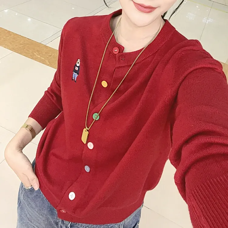 实体店秋冬新款圆领彩扣针织开衫女宽松百搭显瘦