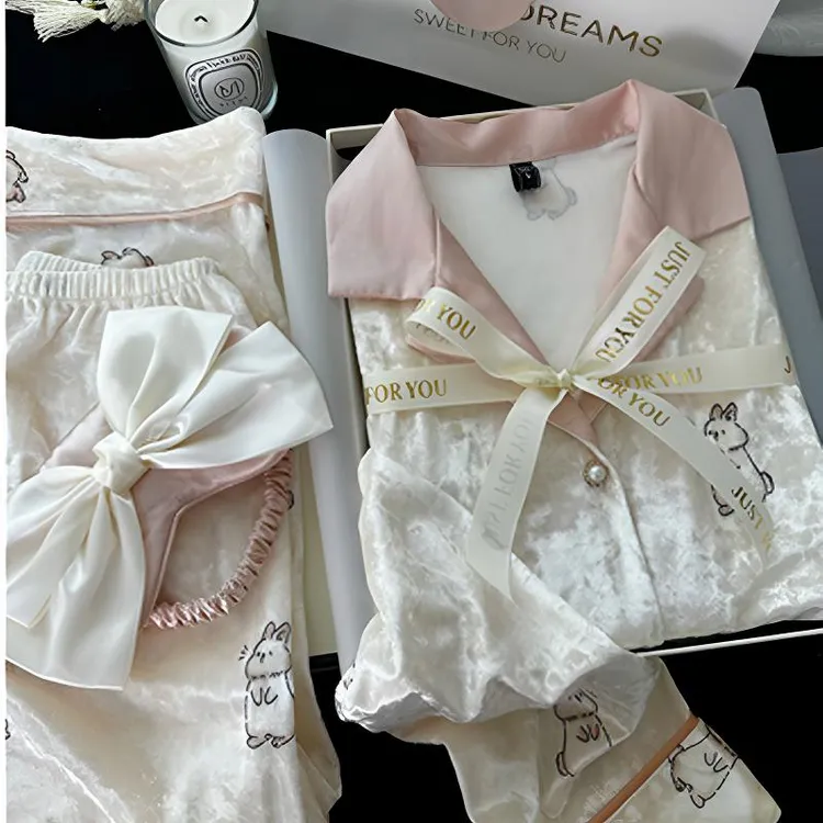呆萌兔子金丝绒睡衣女士保暖家居服可爱送闺蜜生日礼物礼盒装睡衣
