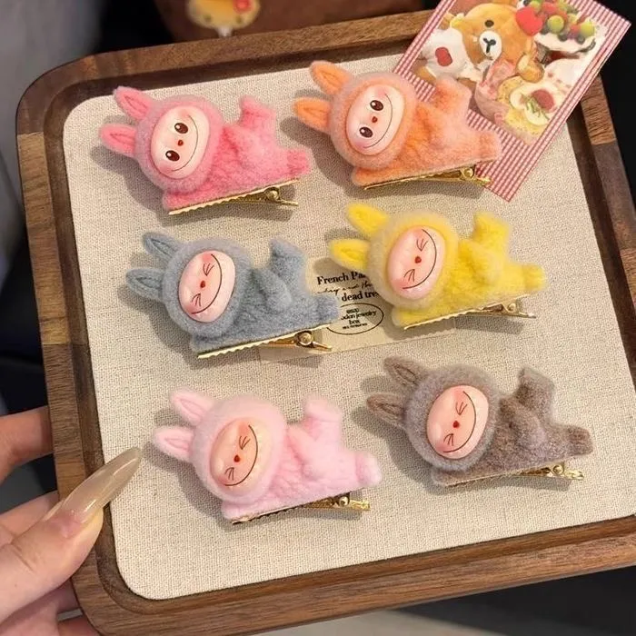新款小公仔躺姿可爱发卡侧边刘海夹植绒拉布发饰少女心卡通鸭嘴夹