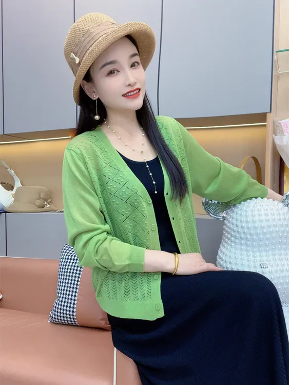 2025冰丝针织开衫女夏季薄款小外搭披肩配吊带裙子防晒上衣空调衫