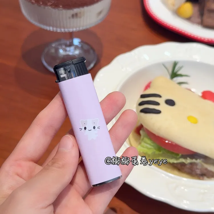 椰椰蛋卷·棉花糖猫打火机防风粉色火焰一次性款卡通可爱原创手工