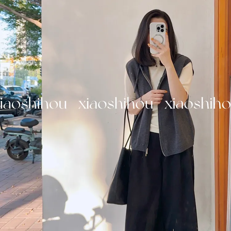 小时候女装店连帽休闲针织马甲8533