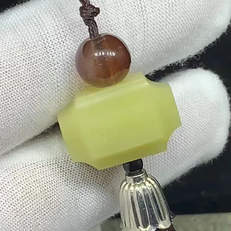 新式手机挂挂章，扇挂章青田石，粉冻石