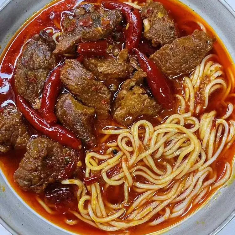 餐餐题汇牛肉面专用酱商用家用一包能做50碗胡椒微辣兰州风味拉面