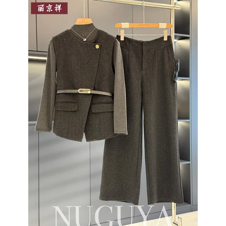 时尚洋气妈妈装三件套女显瘦2025年秋装新款气质百搭中老年人套装