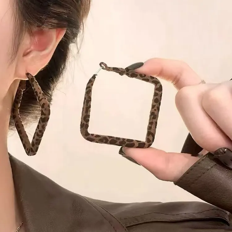 合金布艺耳饰 几何圆形菱形耳圈复古黑色气质耳环时尚ins耳饰耳钉