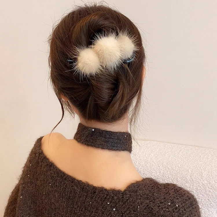 毛绒发夹女高级感抓夹大号发卡后脑勺扭扭夹2025新款头发夹子头饰