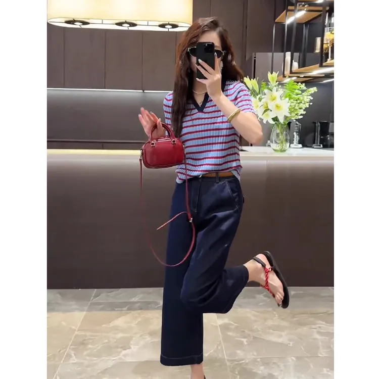 夏季网红套装穿搭撞色条纹宽松上衣+高腰炸街九分牛仔裤两件套女