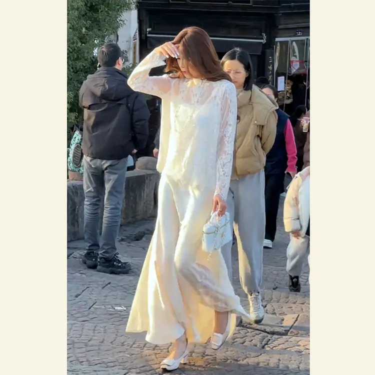 上流社会法式御姐气质女神范高级感风情万种白色吊带连衣裙套装春