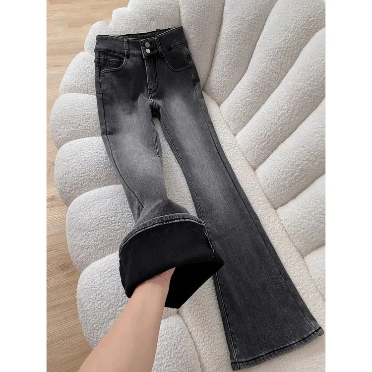 雪千羽加绒修身微喇牛仔裤女2025秋冬季小个子黑灰高腰显瘦喇叭裤