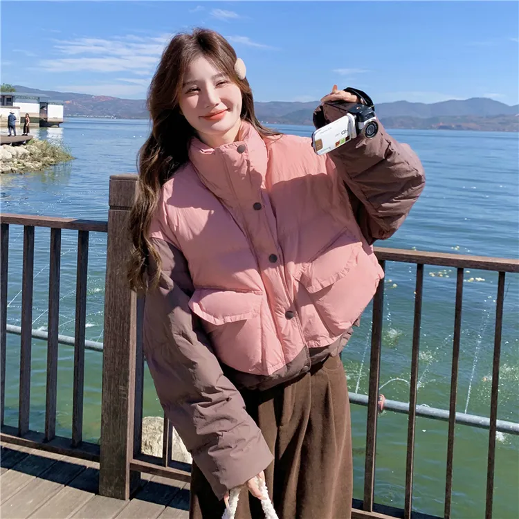 巨好看撞色拼接立领羽绒服女2025冬季韩系休闲小个子白鸭绒短外套