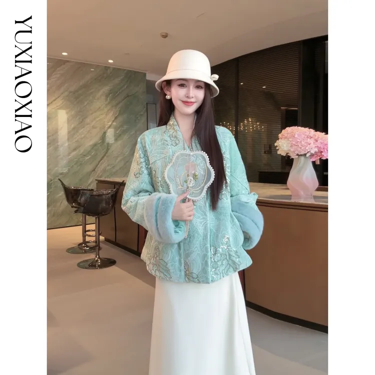 余潇潇【牡丹画卷】奢华珠片刺绣丝绒拼接水貂毛90白鹅绒国风羽绒服