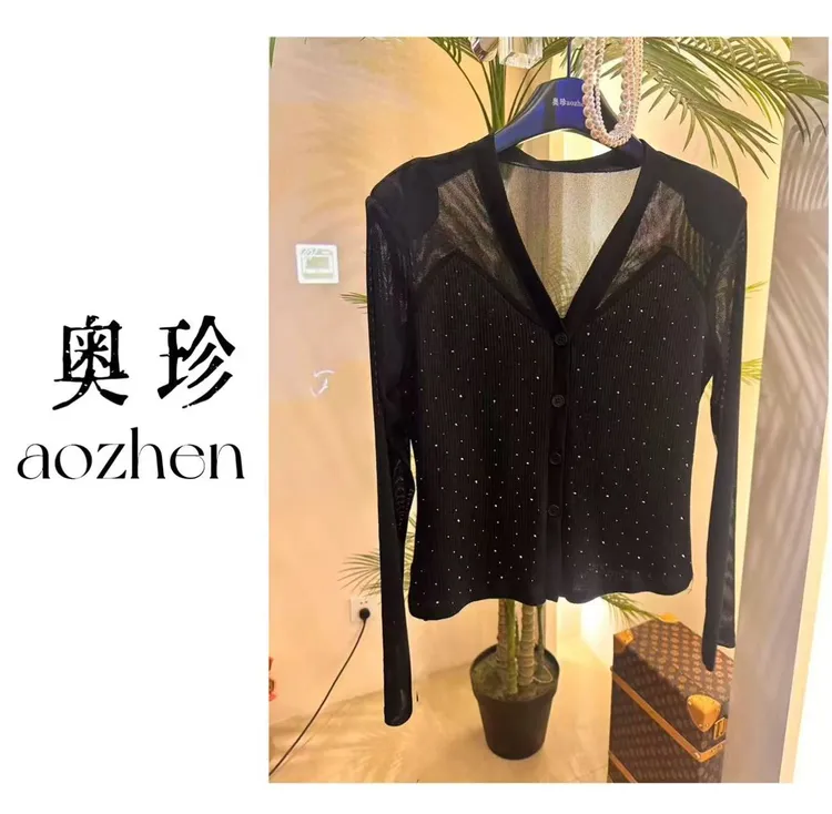 纯欲风V领烫钻网纱拼接长袖修身弹力显瘦百搭洋气上衣