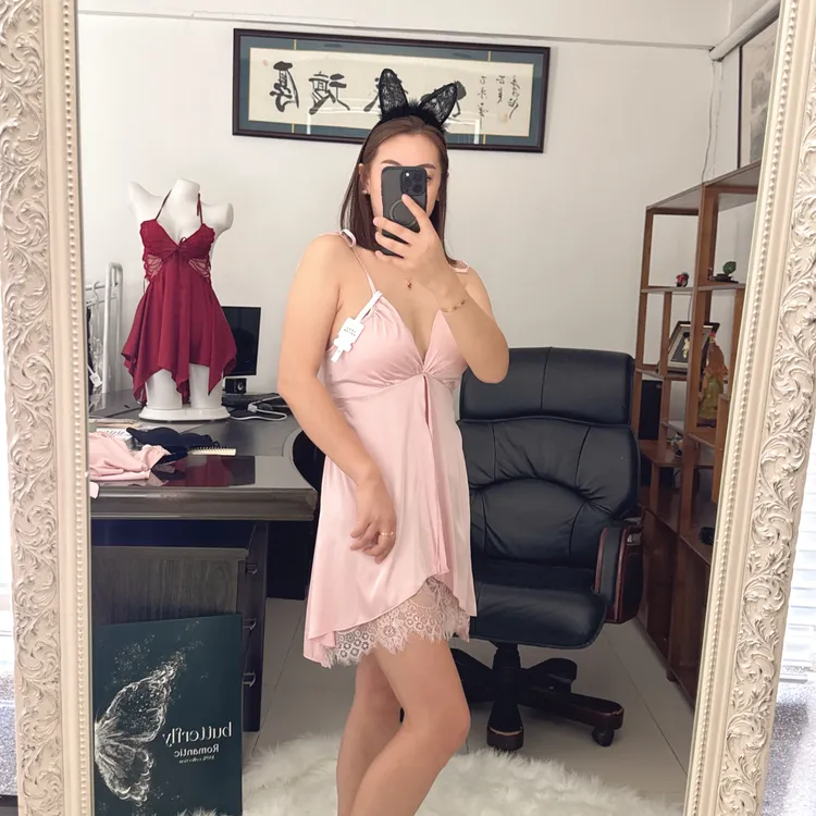 DZ瑰若纯欲低胸聚拢加胸垫蕾丝开衩网纱睡衣吊带睡裙外袍套装