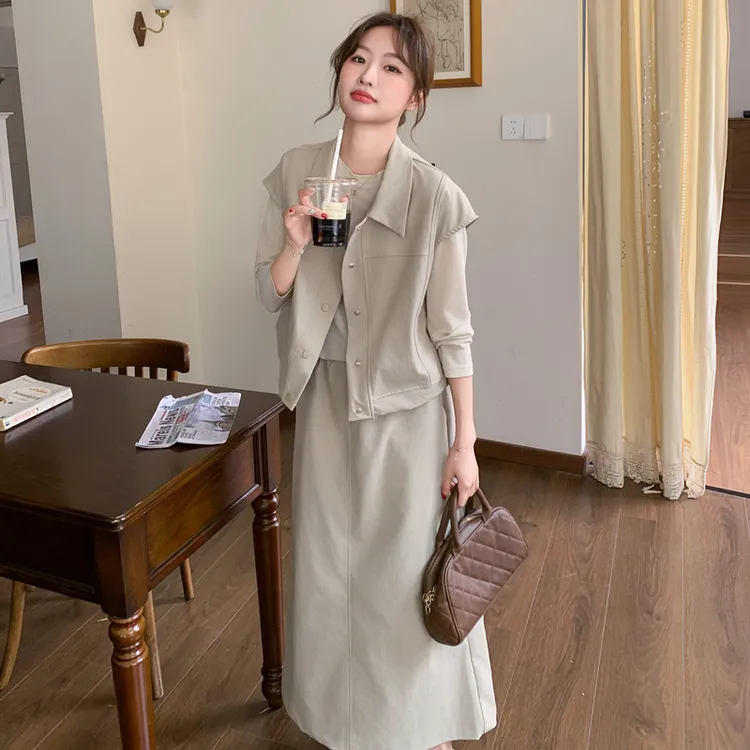 高级感巨好看的工装马甲半身裙套装女秋季2025新款韩系气质三件套