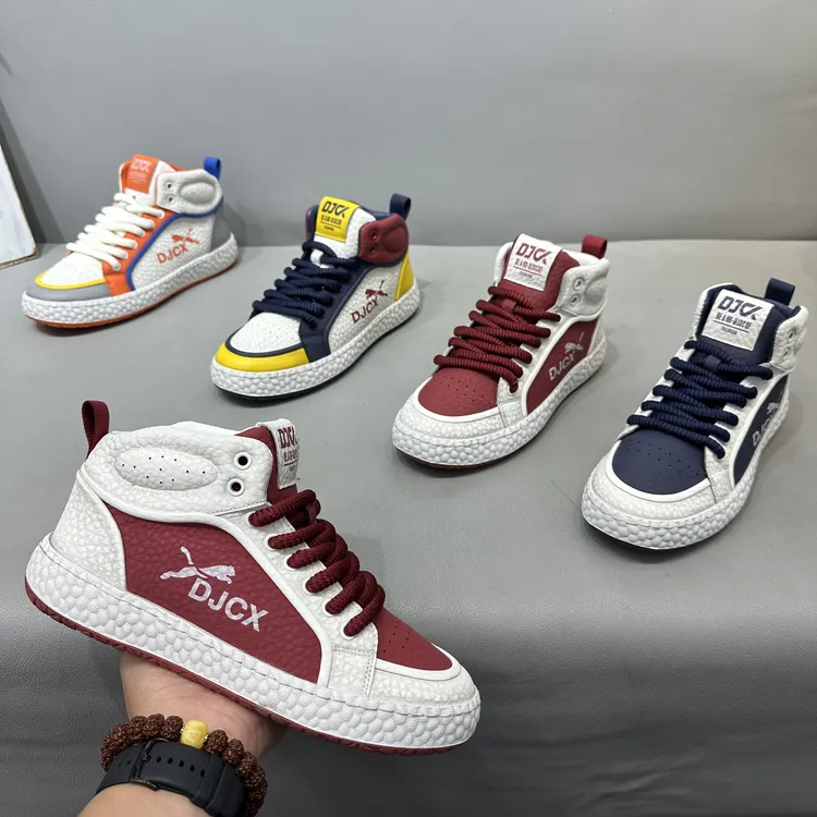 四季新款低帮系带皮面拼接防滑软底舒适板鞋韩版休闲潮流百搭男鞋