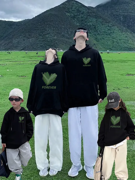 春秋冬季母子女款亲子装一家三四口2025新款连帽卫衣外套衣服童装