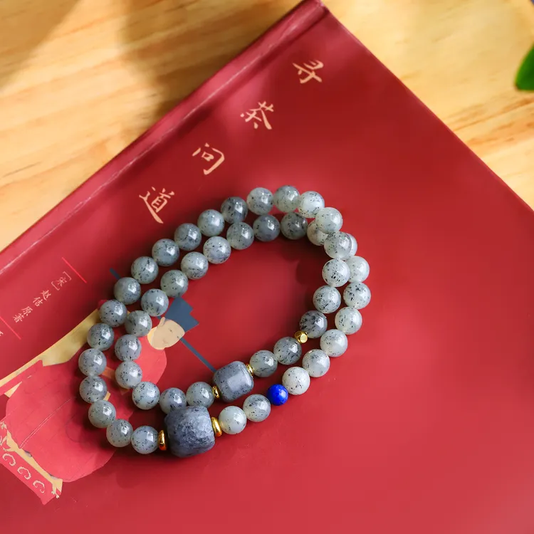 和田玉青花设计款手链