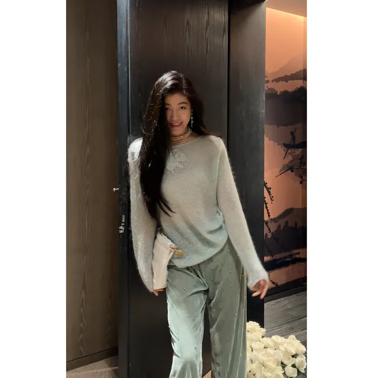 N.COU妮蔻25秋新款独特别致设计小众镂空套头长袖微透毛衣DY10023