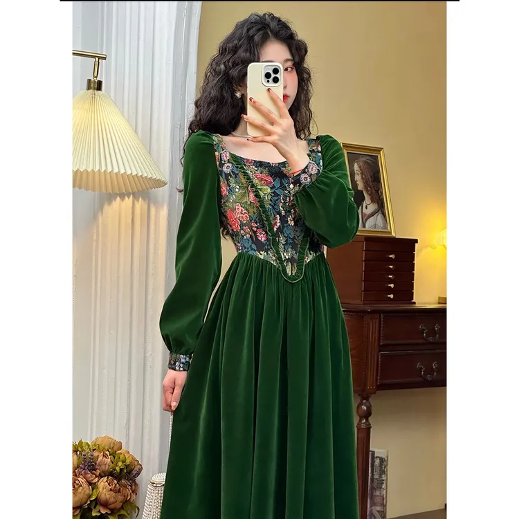 知否知否 森系不褪色通勤提花长袖连衣裙气质轻奢法式绿色秋冬