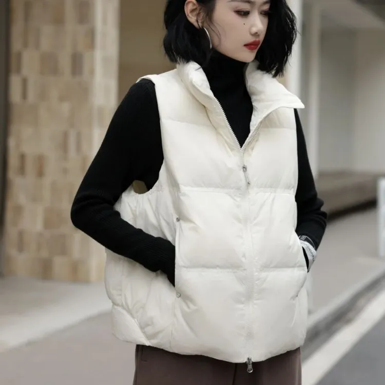 新铆钉2025轻薄白鸭绒马甲百搭纯立领简约拉链保暖女士马夹外套