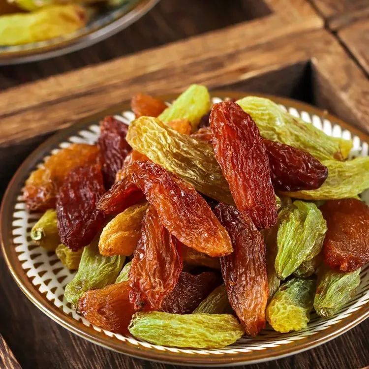 新疆吐鲁番多彩葡萄干250g/500g新疆特产果干酸甜可口