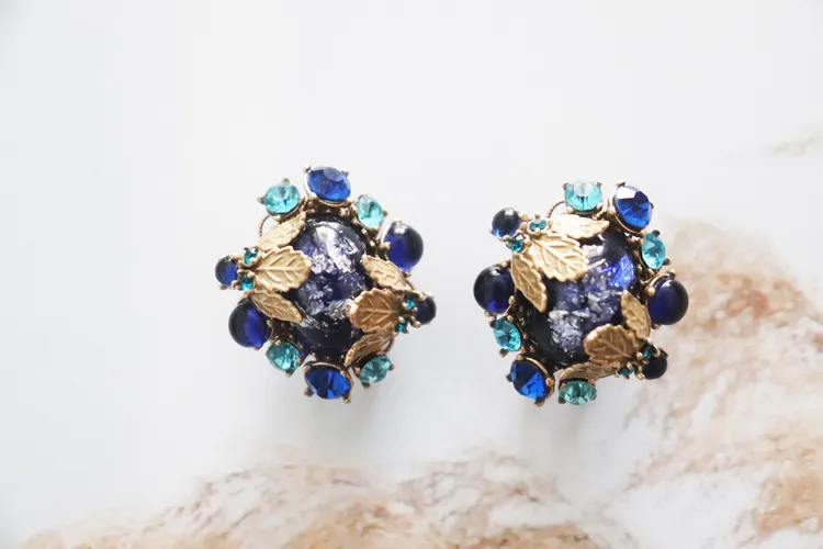 黄铜锆石耳饰 中古风克莱因蓝树叶蜜蜂设计师镶嵌耳钉轻奢气质