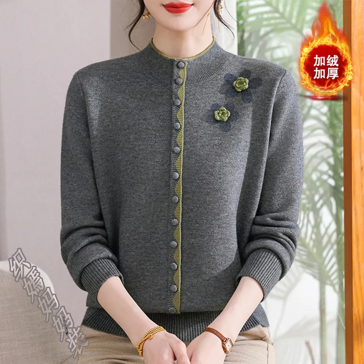 妈妈装冬季加绒加厚毛衣洋气一体绒上衣中老年女装保暖内搭打底衫