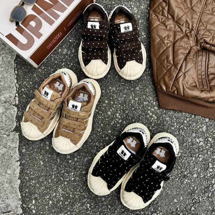 （ONESHOE潮搭）波点新款复古潮流厚底增高魔术贴情侣板鞋UP084