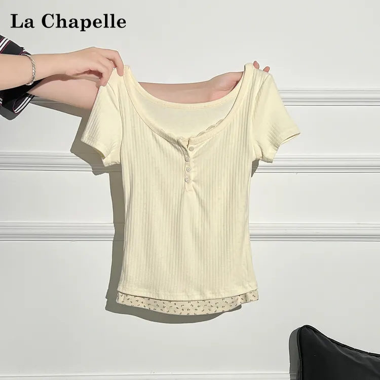 拉夏贝尔甜美碎花蕾丝拼接短袖T恤女夏季假两件半开领修身小上衣