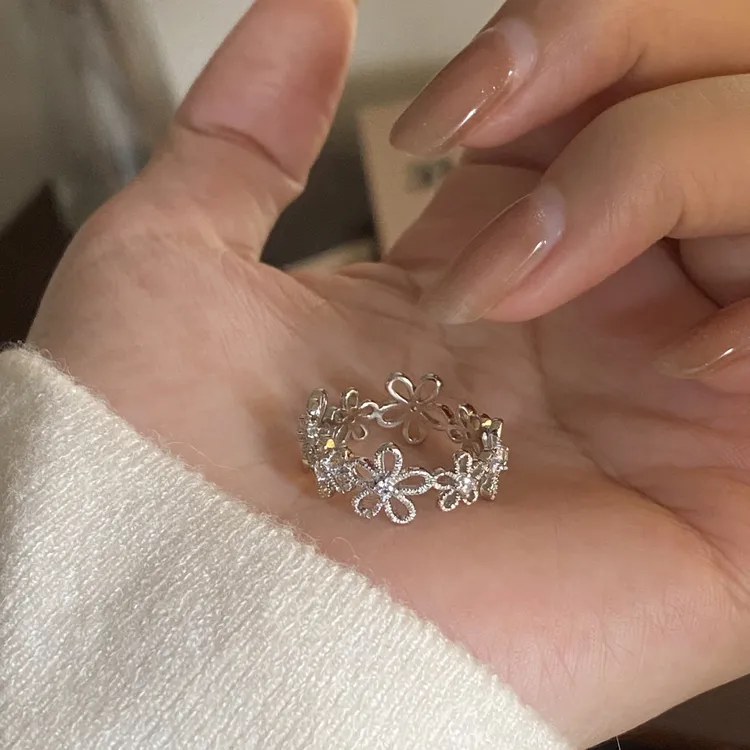 925银戒指 轻奢精致花卉纯银指环小众简约花朵百搭戒指首饰时尚