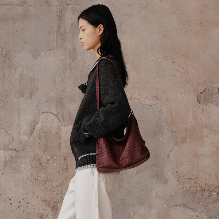 AVALEA葳里 羊皮编织Hobo托特包 2025慵懒大容量单肩斜挎女包C435