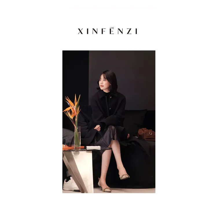 【金币小马】XINFENZI 高级感轻量长款经典小翻领大衣 WJK37627