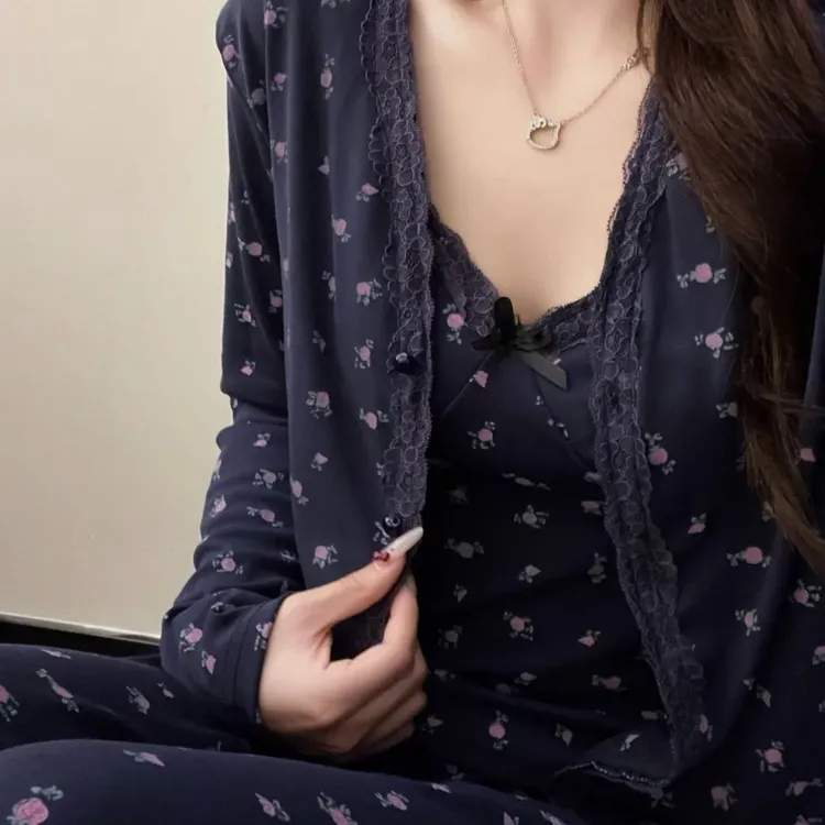 甜美碎花莫代尔吊带睡衣女春秋新款长袖开衫长裤家居服三件套外穿