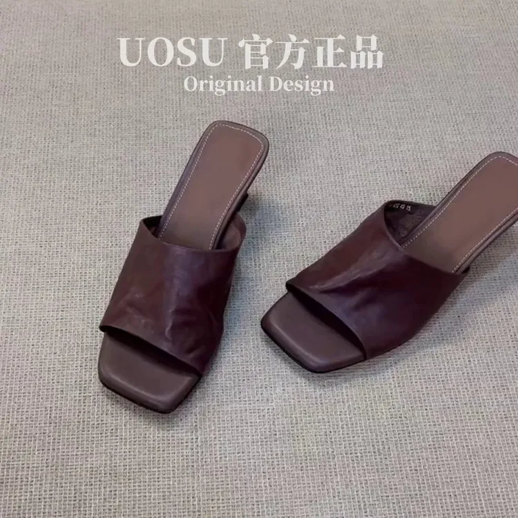 UOSU正品 气质时尚高级感百搭夏季外穿日常方头显腿长女一字凉拖