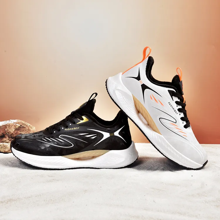 红董专属秋冬季高端新款加绒加厚碳板跑步鞋高弹运动情侣跑步鞋