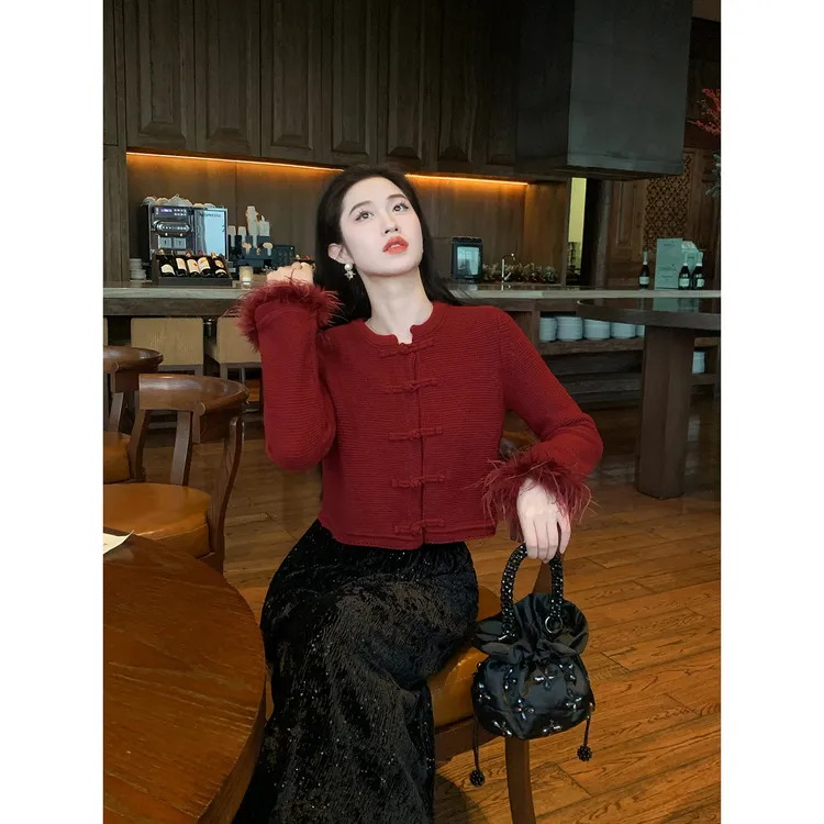 凌茜恣禾【星澜】法式黑色绒高腰半身裙女冬季亮片拼接毛毛半身裙