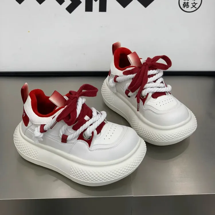 卓诗尼【断码清仓】加绒厚底面包鞋女2025秋冬小个子休闲运动板鞋潮