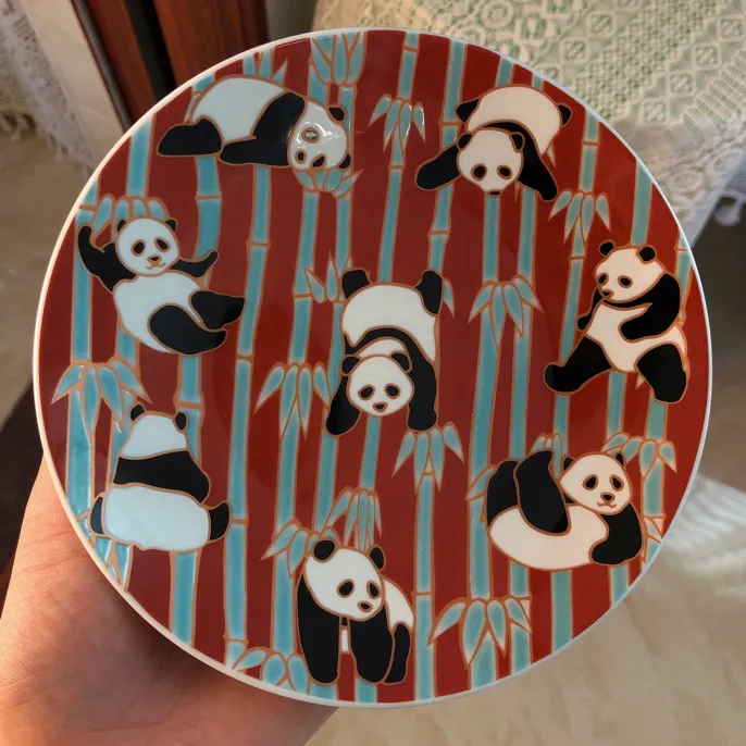 日本九谷青郊釉下彩熊猫浮雕吐骨碟点心盘直径15cm