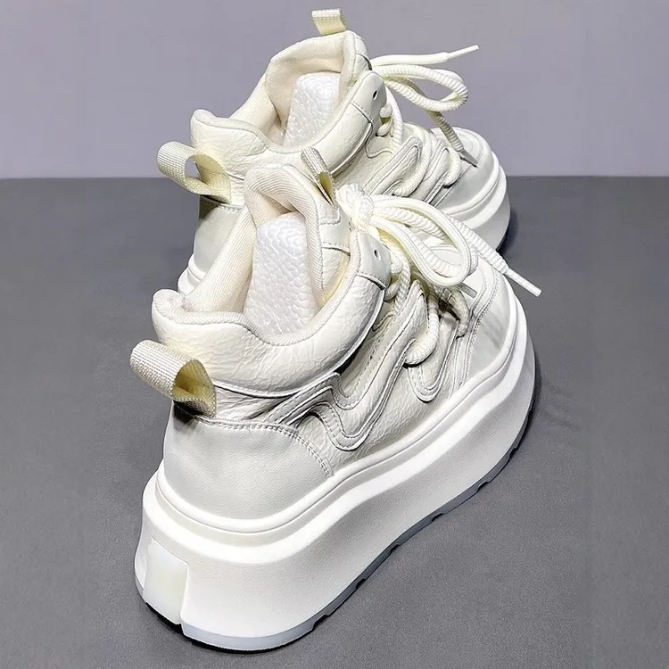 真皮高帮小白鞋女2025秋冬新款厚底增高百搭休闲运动加绒保暖板鞋