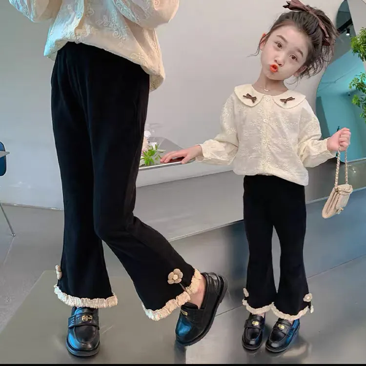 女童秋季新款喇叭裤法式甜美蕾丝裤边儿童卡通小花百搭宝宝长裤子