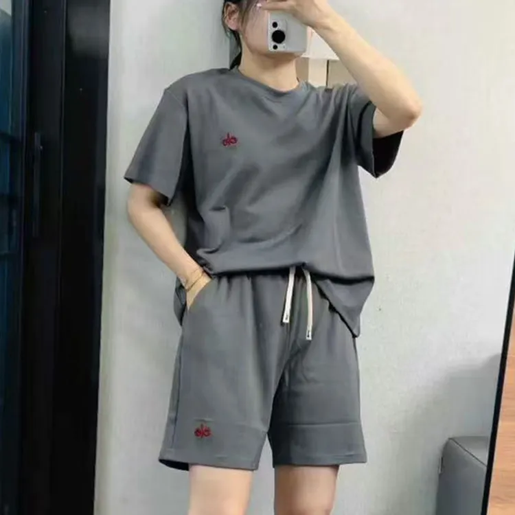 休闲时尚短袖T恤套装女2025夏季新款韩版洋气百搭显瘦潮牌两件套