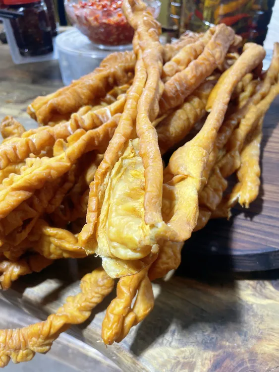 湖南特产湘乡农家腊肥肠米糠烟熏腊猪肠新鲜食材传统工艺地道品质