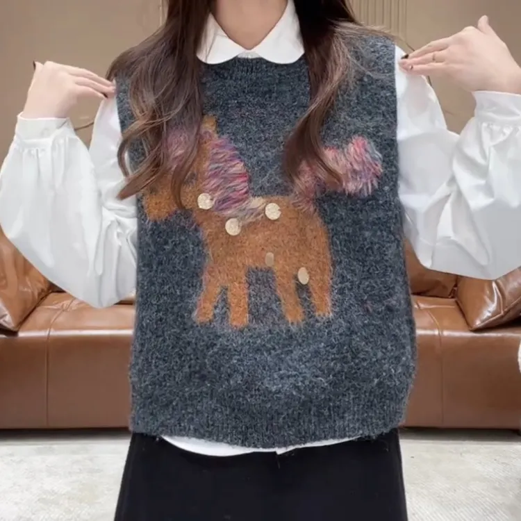 韩版加绒百搭娃娃衬衫领单排扣衬衫+小马无袖马甲LK2509390